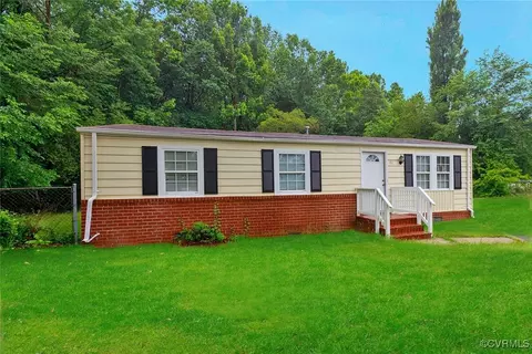 711 Bond Ln, Suffolk, VA 23434 photo 2