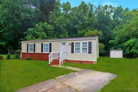 711 Bond Ln, Suffolk, VA 23434 photo 3