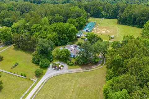 2644 Dorrell Rd, Aylett, VA 23009