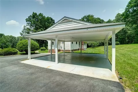 Exterior - 3175 Sandy Hook Rd, Sandy Hook, VA 23153 photo 6 of 8