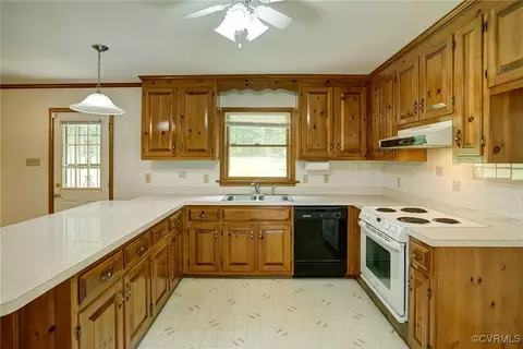 Kitchen - 3175 Sandy Hook Rd, Sandy Hook, VA 23153 photo 3 of 3