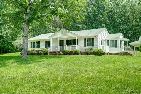 Exterior - 3175 Sandy Hook Rd, Sandy Hook, VA 23153 photo 2 of 8