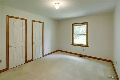 Bedroom - 3175 Sandy Hook Rd, Sandy Hook, VA 23153 photo 3 of 4