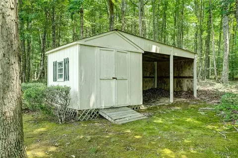 Exterior - 3175 Sandy Hook Rd, Sandy Hook, VA 23153 photo 7 of 8