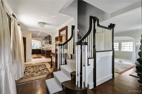 Entry Way - 4221 Stuart Ave, Richmond, VA 23221 photo 1 of 3