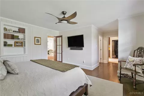 Bedroom - 4221 Stuart Ave, Richmond, VA 23221 photo 2 of 4