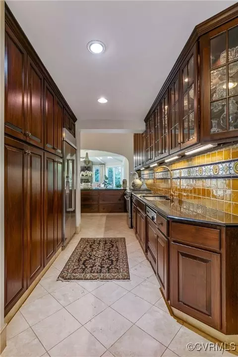 Kitchen - 4221 Stuart Ave, Richmond, VA 23221 photo 1 of 4