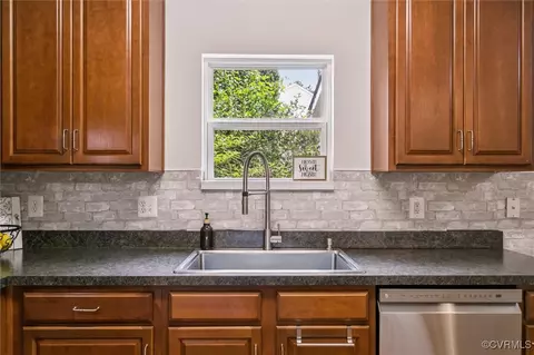 Kitchen - 201 Rembold Way, Williamsburg, VA 23185 photo 4 of 4