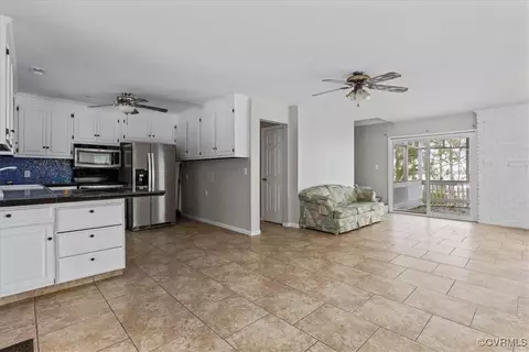 109 Eagle Bluff Rd, Spring Grove, VA 23881 photo 8
