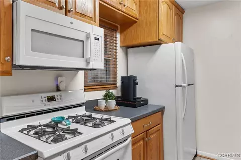 11605 E Briar Patch Dr, Midlothian, VA 23113 photo 6