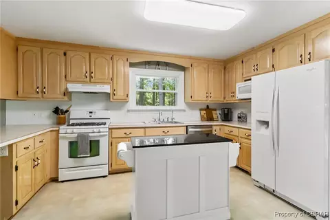 12067 Harcum Rd, Gloucester, VA 23061 photo 9