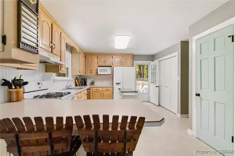 12067 Harcum Rd, Gloucester, VA 23061 photo 7