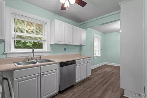 Kitchen - 14831 Harrowgate Rd, Chester, VA 23831 photo 2 of 2