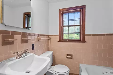 Bath - 14831 Harrowgate Rd, Chester, VA 23831 photo 4 of 4