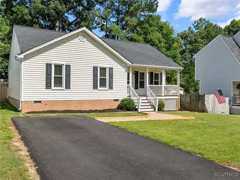 8198 Skirmish Ln, Mechanicsville, VA 23111