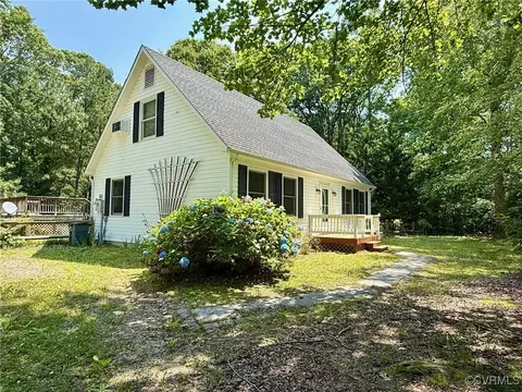 241 Levelfield Ln, Lancaster, VA 22503