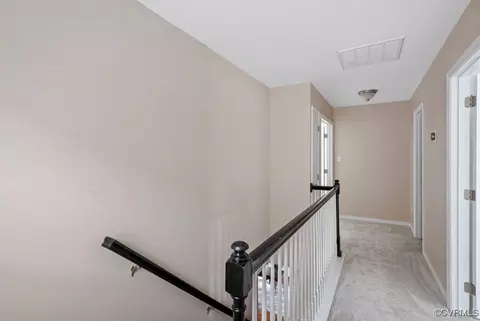 Entry Way - 941 Gorham Ct, Midlothian, VA 23114 photo 6 of 6