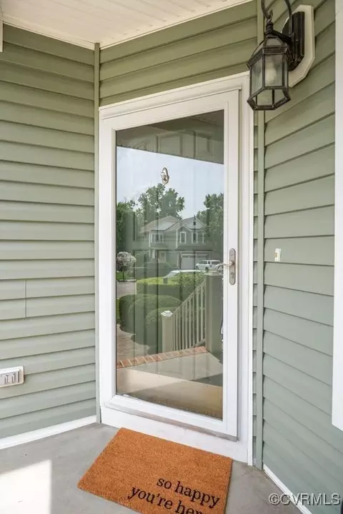Entry Way - 941 Gorham Ct, Midlothian, VA 23114 photo 1 of 6