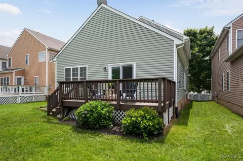 Exterior - 941 Gorham Ct, Midlothian, VA 23114 photo 9 of 9