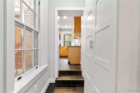Entry Way - 2502 E Grace St, Richmond, VA 23223 photo 3 of 5