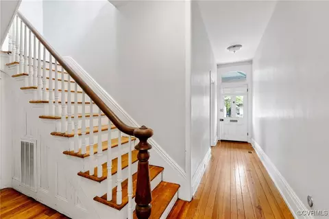 Entry Way - 2502 E Grace St, Richmond, VA 23223 photo 1 of 5