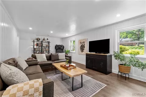 11900 Deerhurst Dr, Midlothian, VA 23113 photo 17