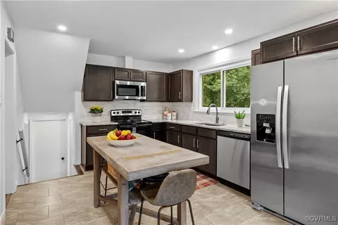 11900 Deerhurst Dr, Midlothian, VA 23113 photo 9