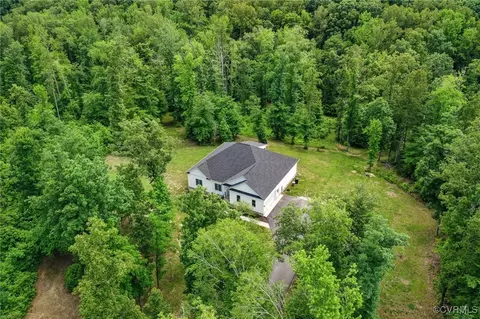 216 Edwin Cir, Aylett, VA 23009 photo 3