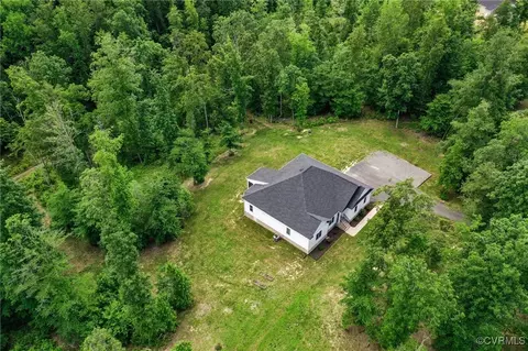 216 Edwin Cir, Aylett, VA 23009 photo 4
