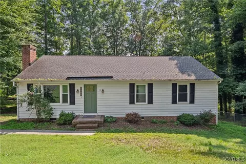 7145 Foxbernie Dr, Mechanicsville, VA 23111