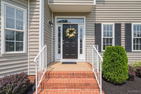 6613 St Cecelia Dr, Midlothian, VA 23112 photo 2