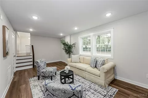 Living - 11649 Olde Coach Dr, Midlothian, VA 23113 photo 5 of 7