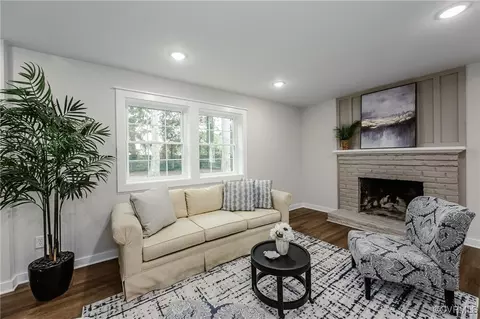 Living - 11649 Olde Coach Dr, Midlothian, VA 23113 photo 7 of 7