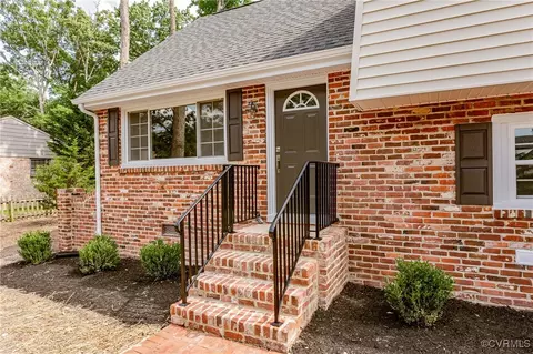 Exterior - 11649 Olde Coach Dr, Midlothian, VA 23113 photo 2 of 8