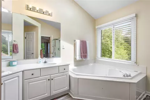Bath - 9193 Clearstream Ter, Mechanicsville, VA 23116 photo 3 of 5