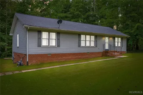 574 Warbonnet Trl, Mineral, VA 23117