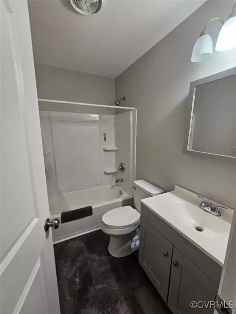 Bath - 9994 Forest Grove Dr, Gloucester, VA 23061 photo 1 of 2