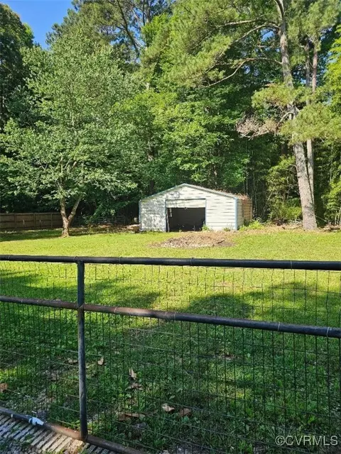 Exterior - 9994 Forest Grove Dr, Gloucester, VA 23061 photo 1 of 2
