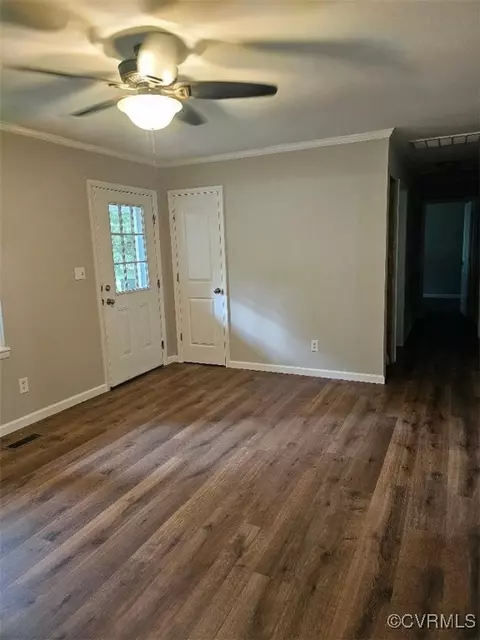 Living - 9994 Forest Grove Dr, Gloucester, VA 23061 photo 1 of 1
