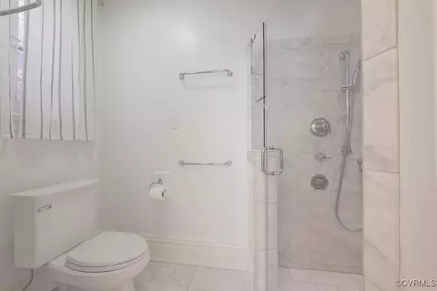 Bath - 1630 Park Ave, Richmond, VA 23220 photo 3 of 6