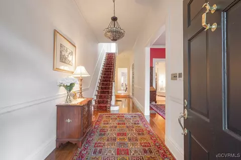 Entry Way - 1630 Park Ave, Richmond, VA 23220 photo 2 of 6