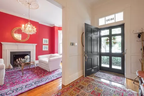 Entry Way - 1630 Park Ave, Richmond, VA 23220 photo 4 of 6