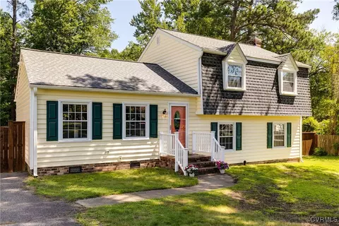 12204 Mckenna Cir, Midlothian, VA 23112