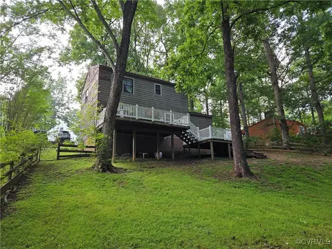 Exterior - 7106 Full Rack Dr, Midlothian, VA 23112 photo 7 of 7