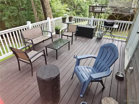 Exterior - 7106 Full Rack Dr, Midlothian, VA 23112 photo 4 of 7