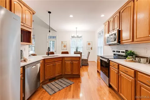 12019 Longfellow Dr, Midlothian, VA 23112 photo 5