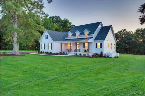 8087 Dandridge Dr, Quinton, VA 23141