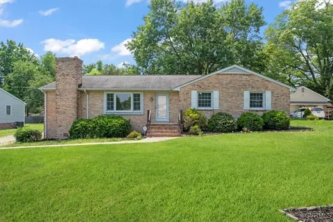 7216 Country Ln, Richmond, VA 23237