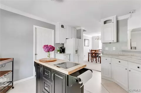 Kitchen - 251 Apache Dr, Deltaville, VA 23043 photo 4 of 4
