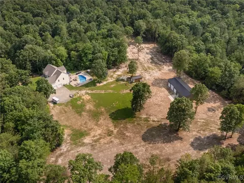 7750 Cooks Mill Ter, Lanexa, VA 23089